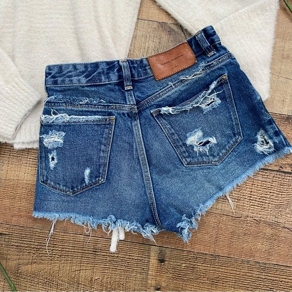 SHORTS Denim Jean Cutoffs ZARA Trafeluc Destroyed Denim SHORTS